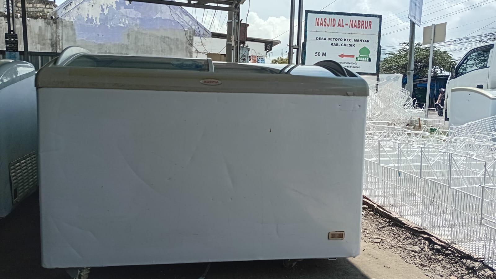 1 Unit Freezer Sliding Kaca 360 Ltr